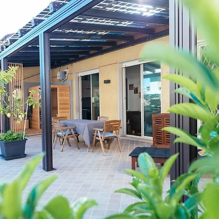 Luxury Penthouse With Sea View - Center *