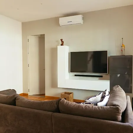 아파트 Luxury Penthouse With Sea View - Center