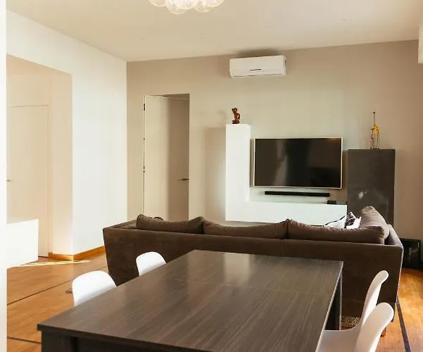 Luxury Penthouse With Sea View - Center